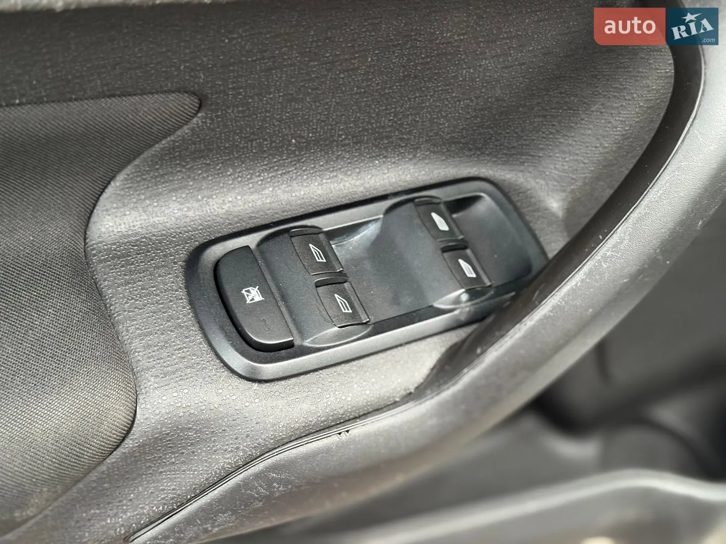 2015 Ford Fiesta - мініатюра 15
