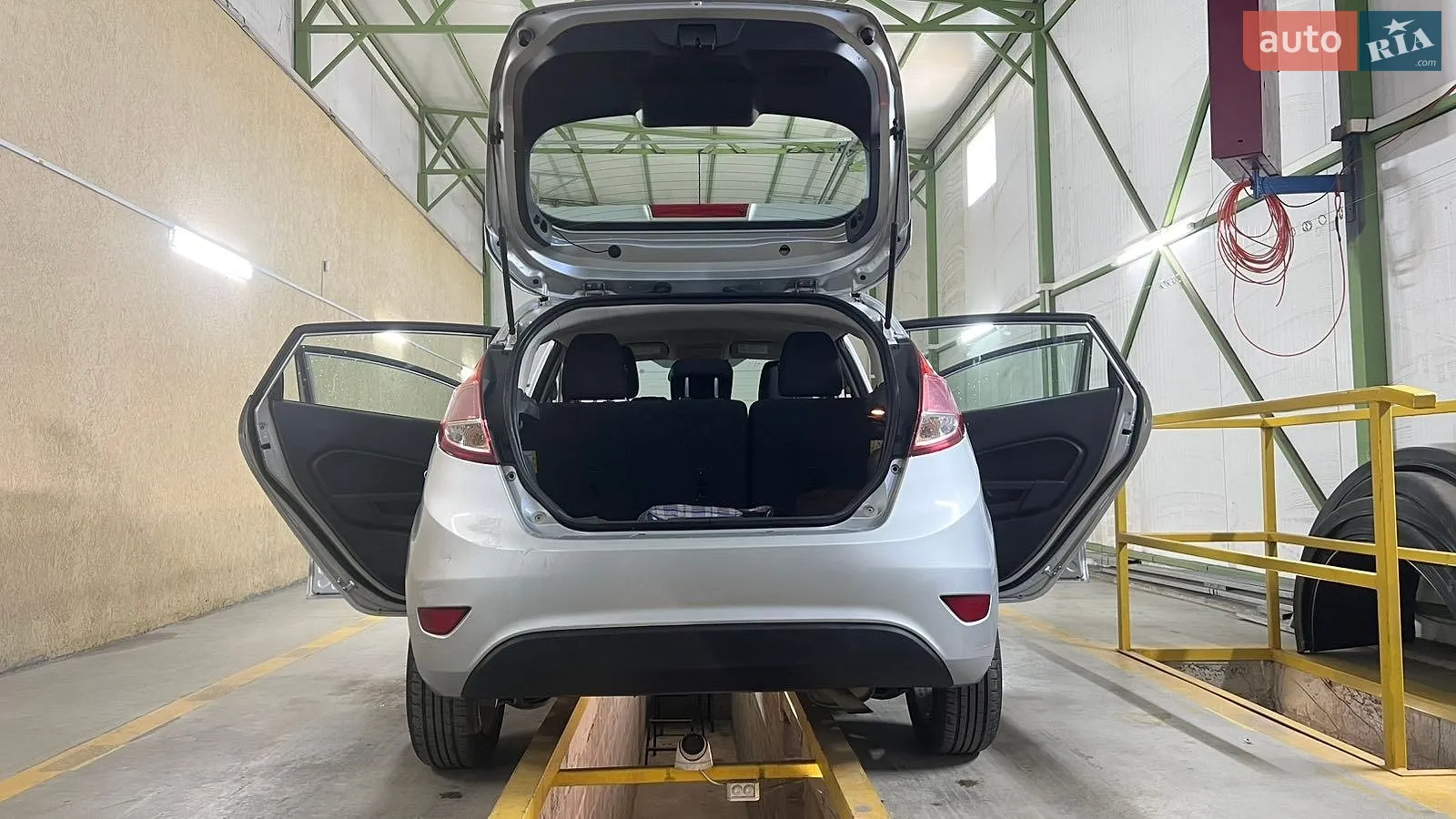 2015 Ford Fiesta - мініатюра 7