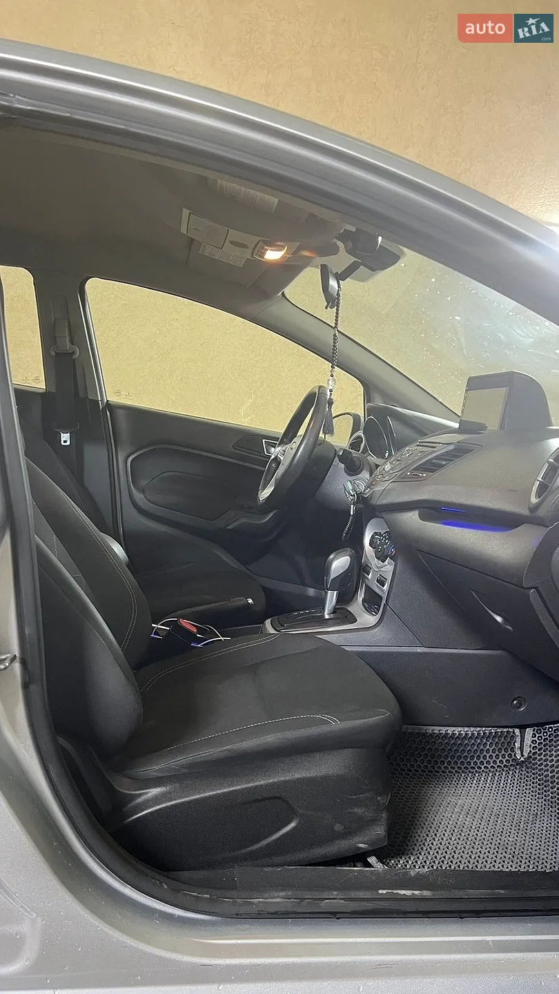 2015 Ford Fiesta - мініатюра 16