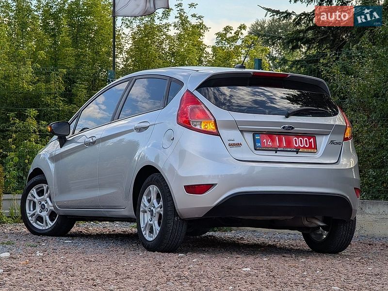 Хэтчбек Ford Fiesta 2016 в Дрогобыче
