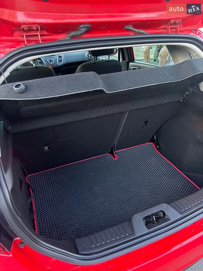 2014 Ford Fiesta - мініатюра 14