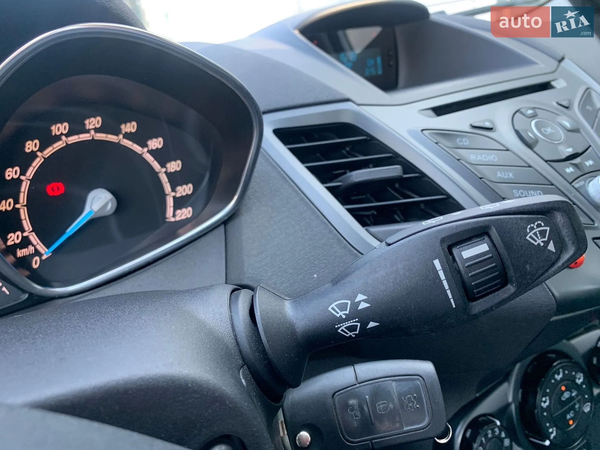 2015 Ford Fiesta - мініатюра 27
