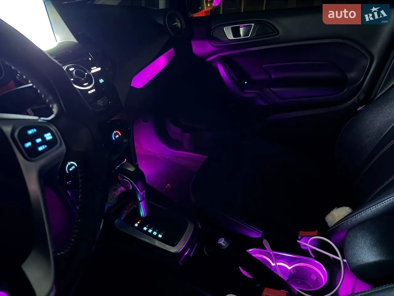 2016 Ford Fiesta - мініатюра 11