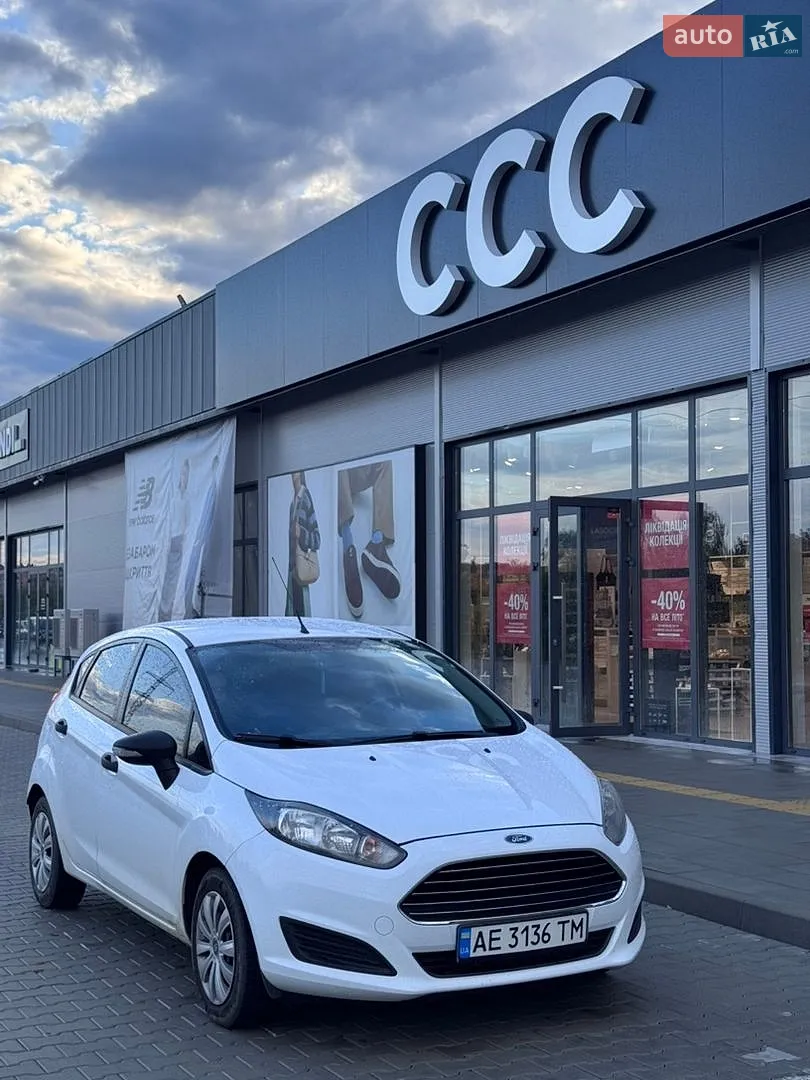 2013 Ford Fiesta - фото 1