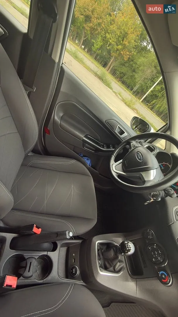 2013 Ford Fiesta - мініатюра 7
