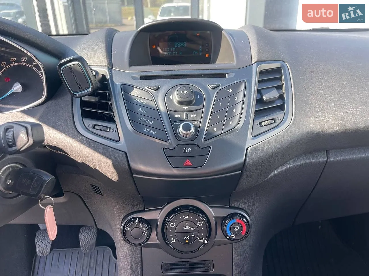2014 Ford Fiesta - мініатюра 23