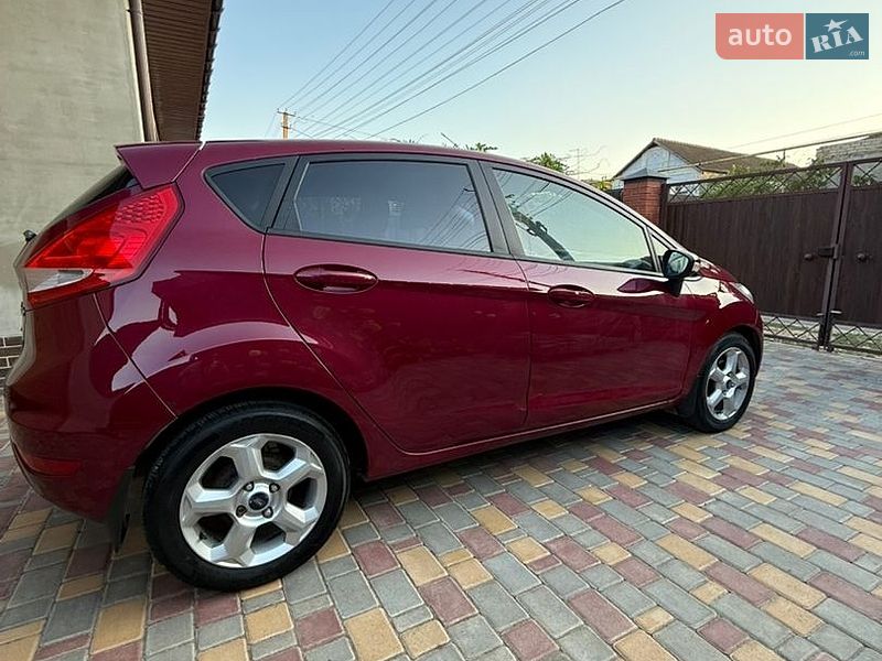 Хэтчбек Ford Fiesta 2010 в Одессе