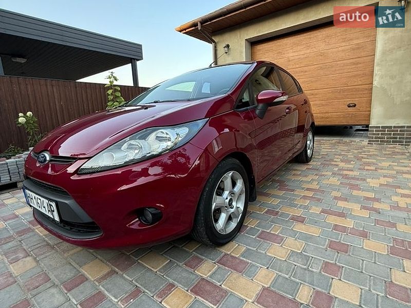 Хэтчбек Ford Fiesta 2010 в Одессе