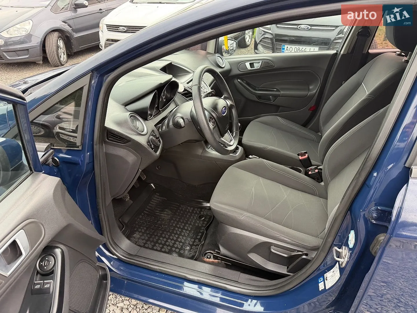 2015 Ford Fiesta - мініатюра 15