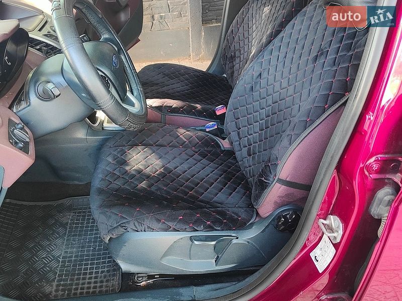 Хэтчбек Ford Fiesta 2010 в Днепре