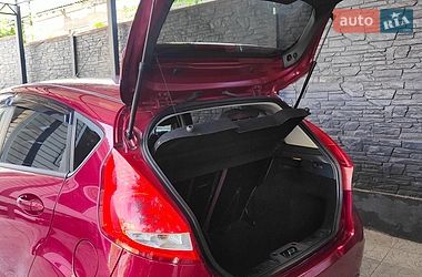 Хэтчбек Ford Fiesta 2010 в Днепре