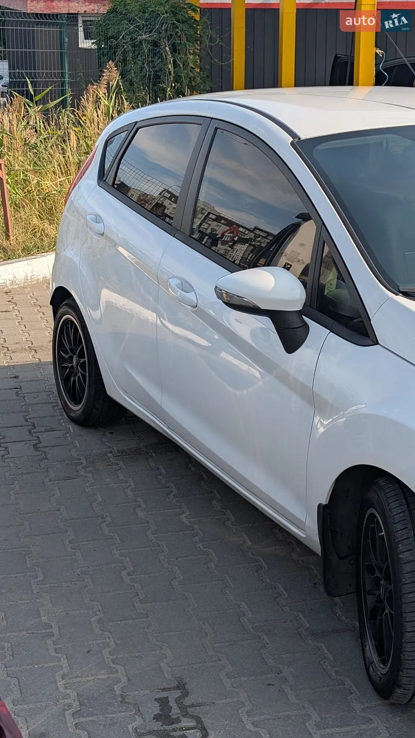 2012 Ford Fiesta - мініатюра 6