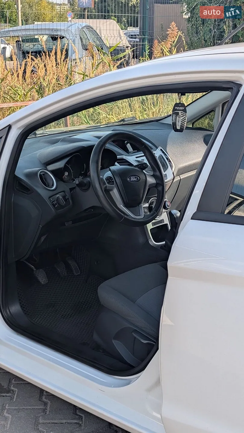 2012 Ford Fiesta - мініатюра 23