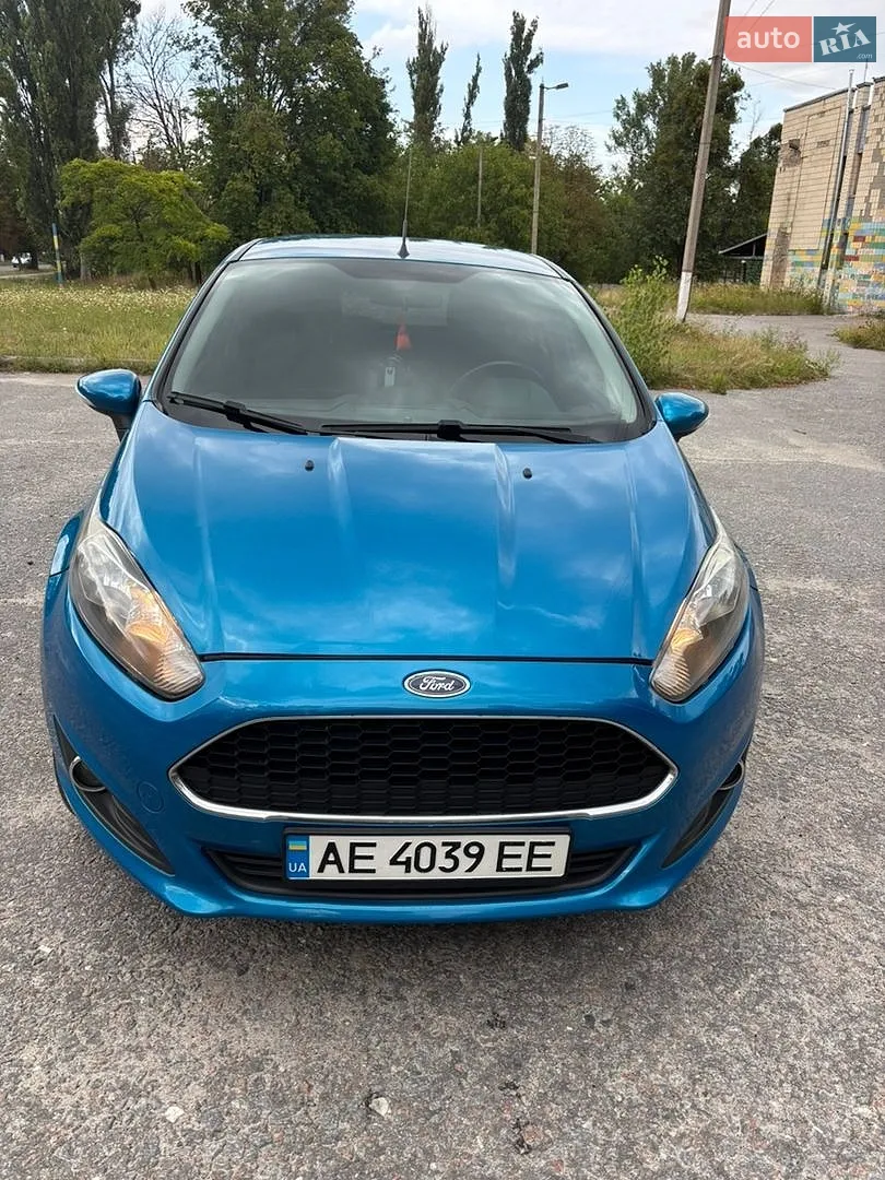 2016 Ford Fiesta - фото 1