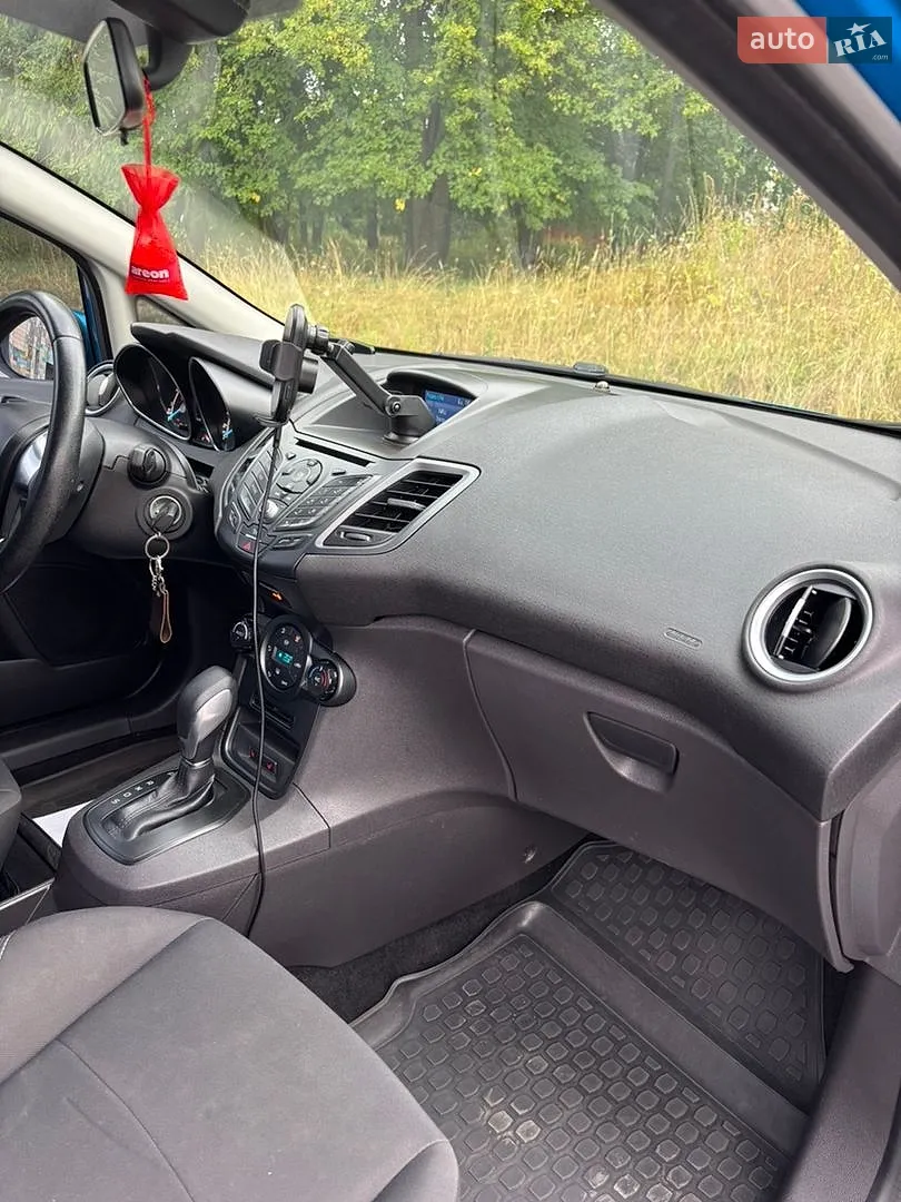 2016 Ford Fiesta - мініатюра 11