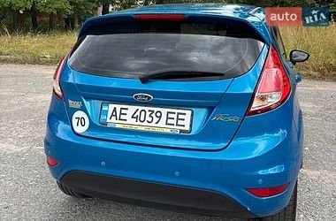 Хэтчбек Ford Fiesta 2016 в Киеве