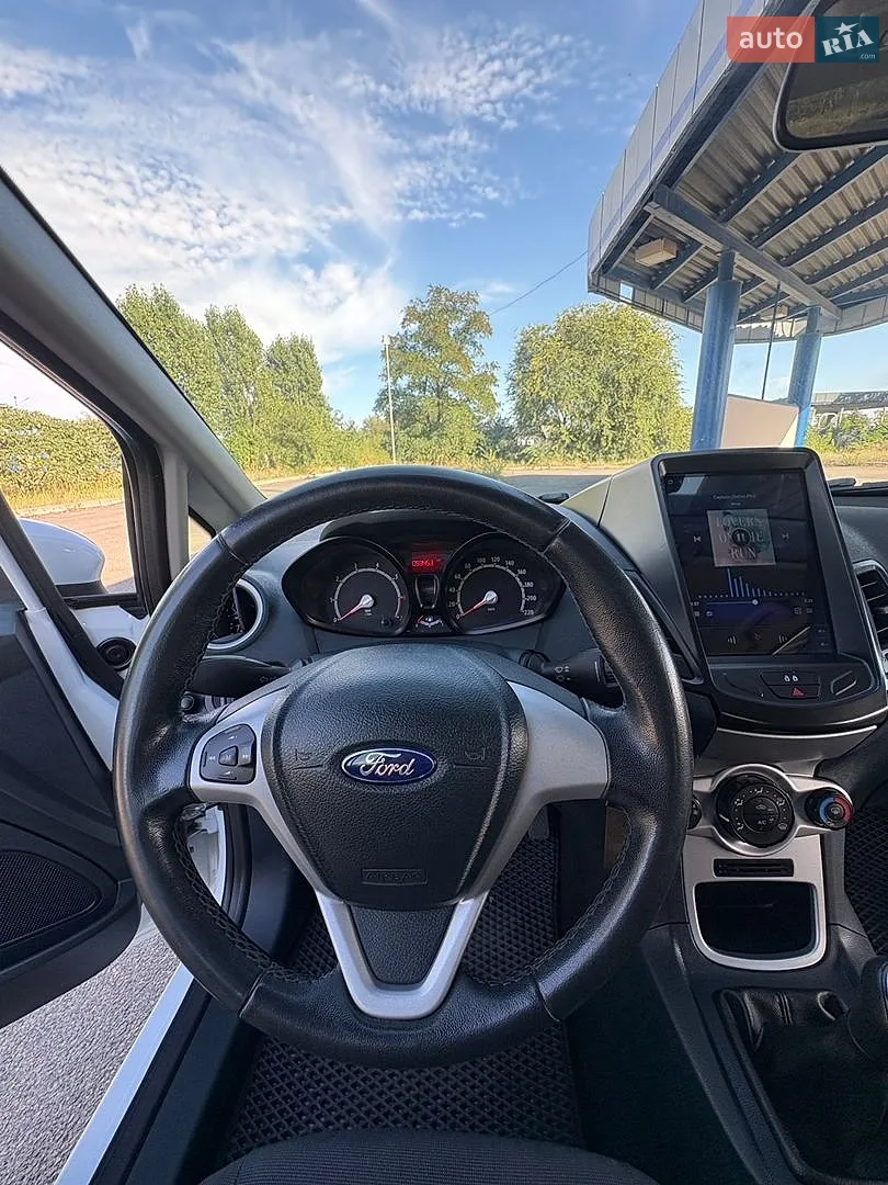 2012 Ford Fiesta - мініатюра 17