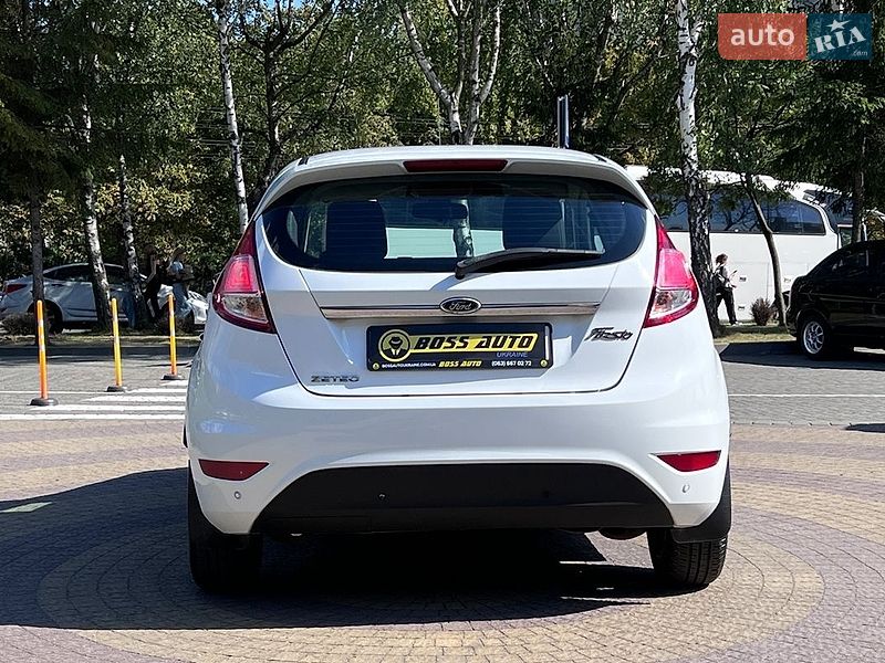 Хетчбек Ford Fiesta 2013 в Львові
