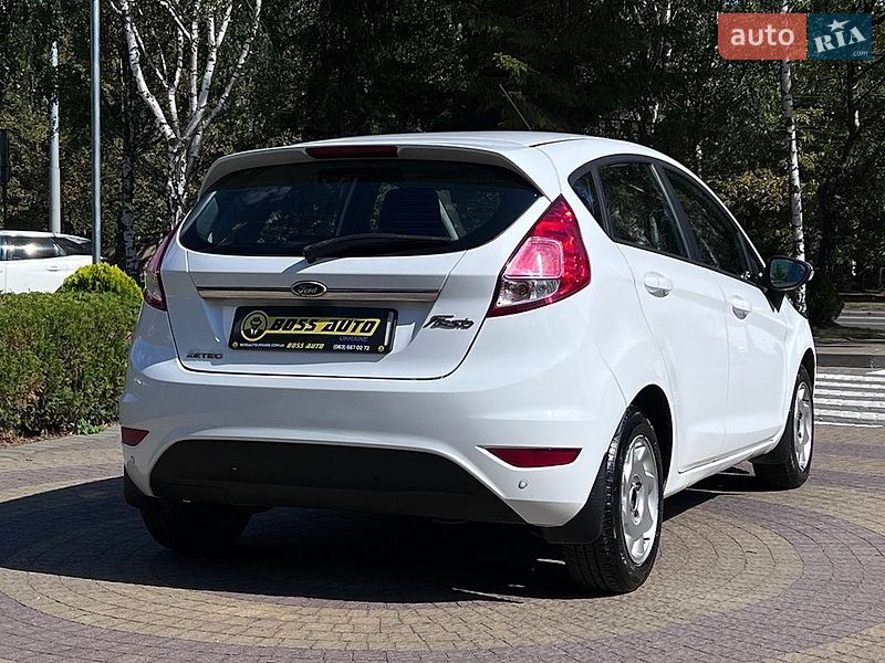 Хетчбек Ford Fiesta 2013 в Львові