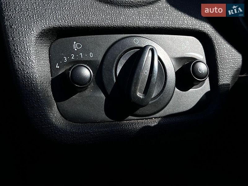 Хетчбек Ford Fiesta 2013 в Львові
