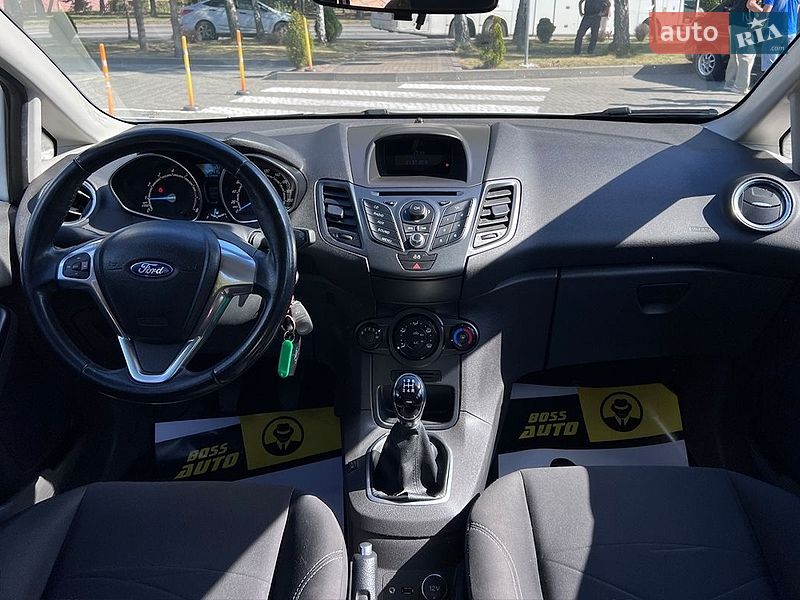 Хетчбек Ford Fiesta 2013 в Львові