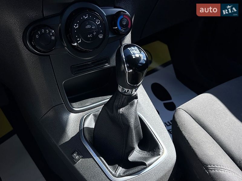 Хетчбек Ford Fiesta 2013 в Львові