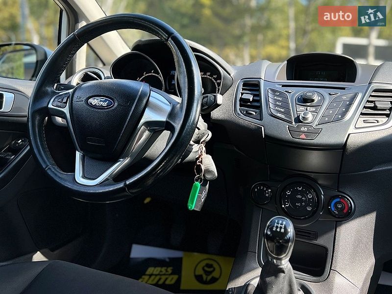Хетчбек Ford Fiesta 2013 в Львові