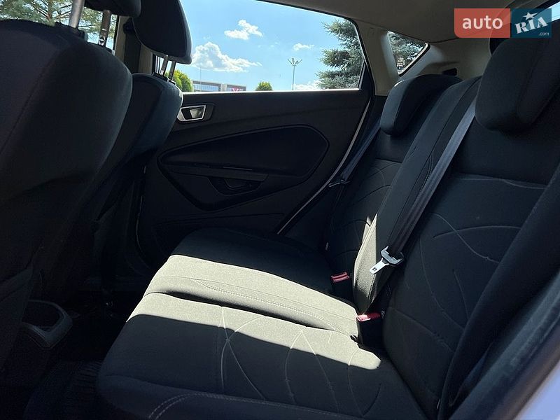 Хетчбек Ford Fiesta 2013 в Львові