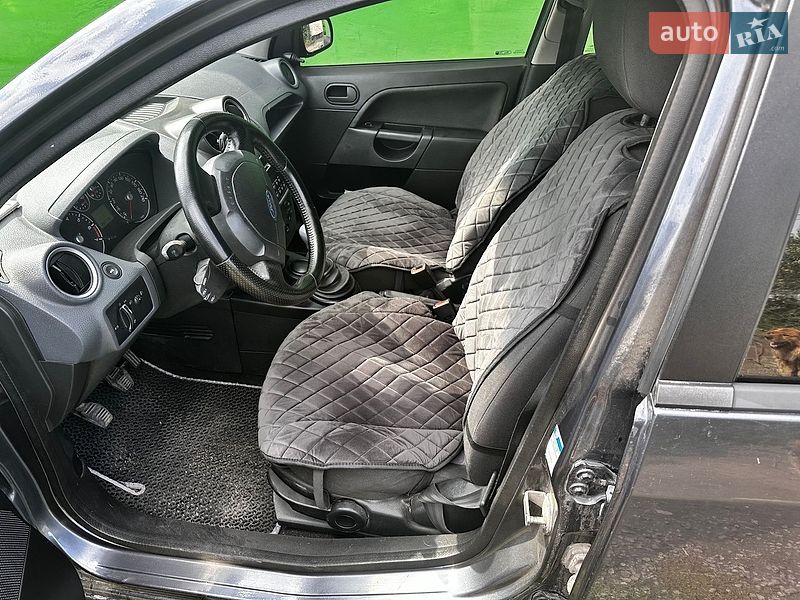Хетчбек Ford Fiesta 2008 в Калинівці