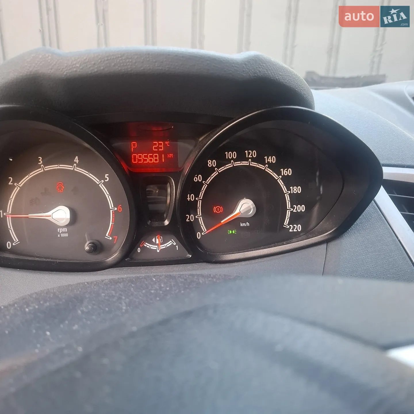 2011 Ford Fiesta - мініатюра 6