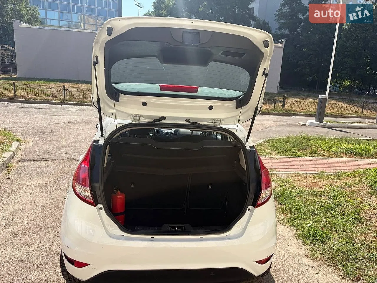 2013 Ford Fiesta - мініатюра 9