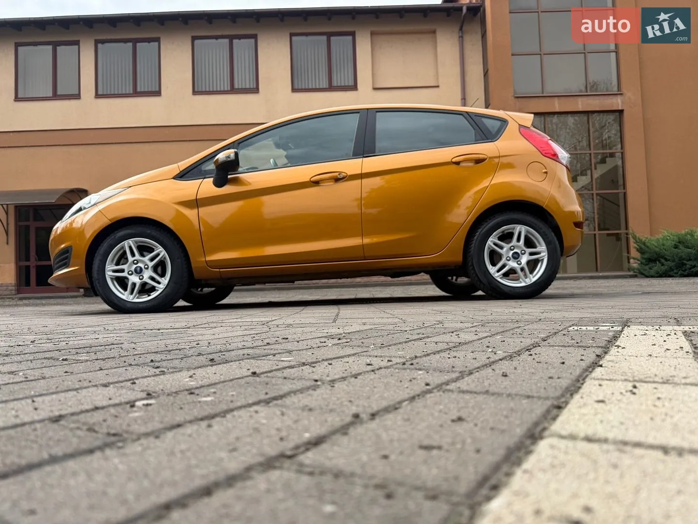 2016 Ford Fiesta - мініатюра 12