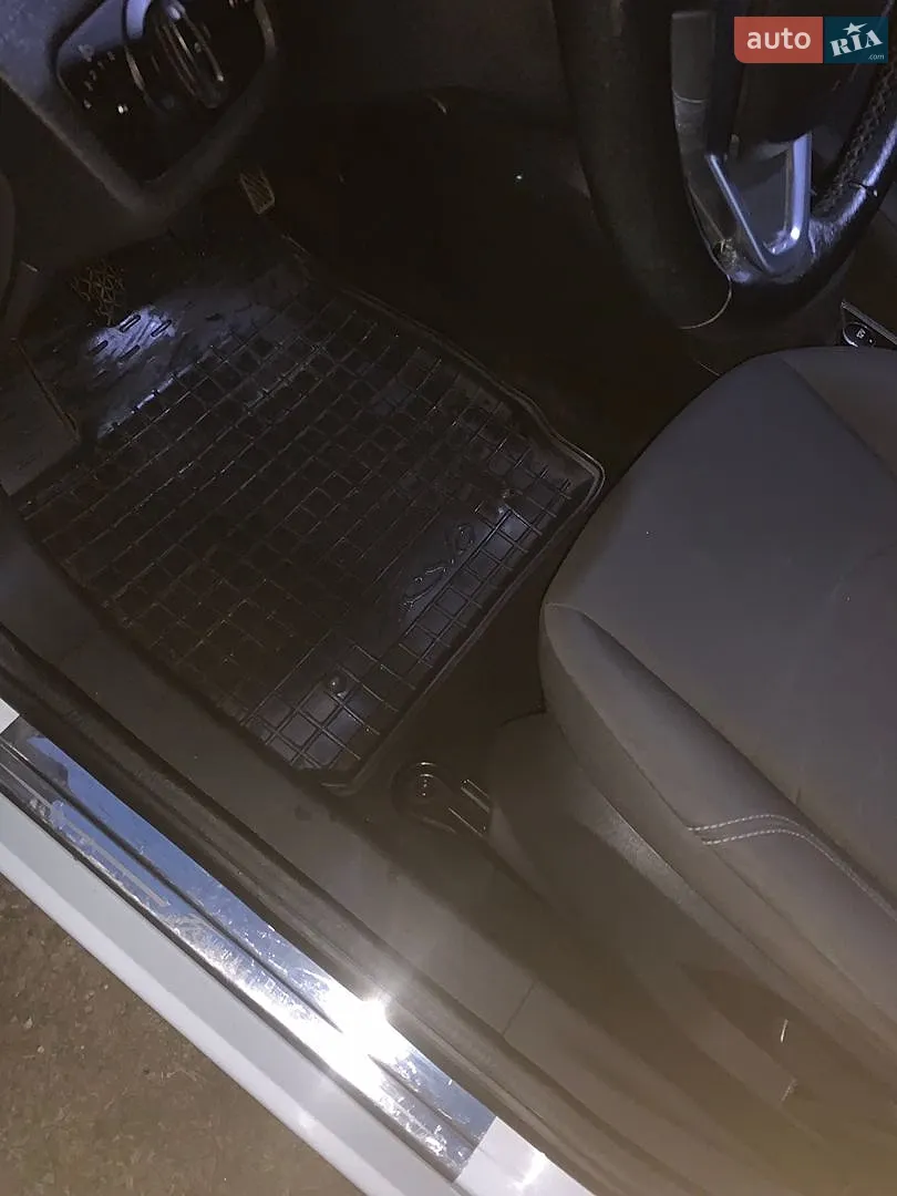 2016 Ford Fiesta - мініатюра 22