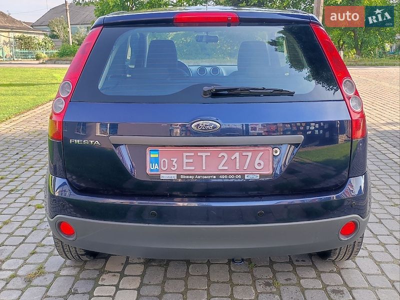 Хэтчбек Ford Fiesta 2006 в Каменец-Подольском