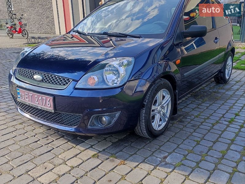 Хэтчбек Ford Fiesta 2006 в Каменец-Подольском