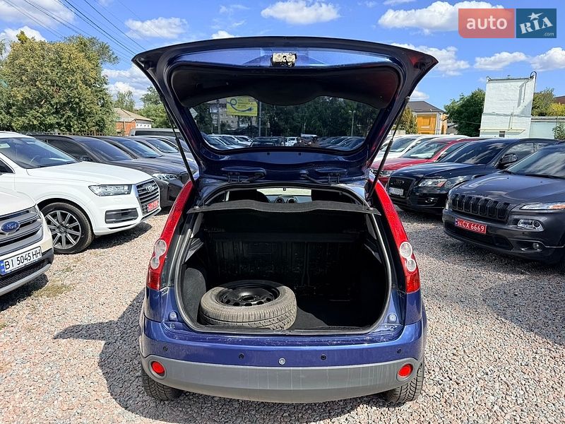 Хэтчбек Ford Fiesta 2006 в Полтаве