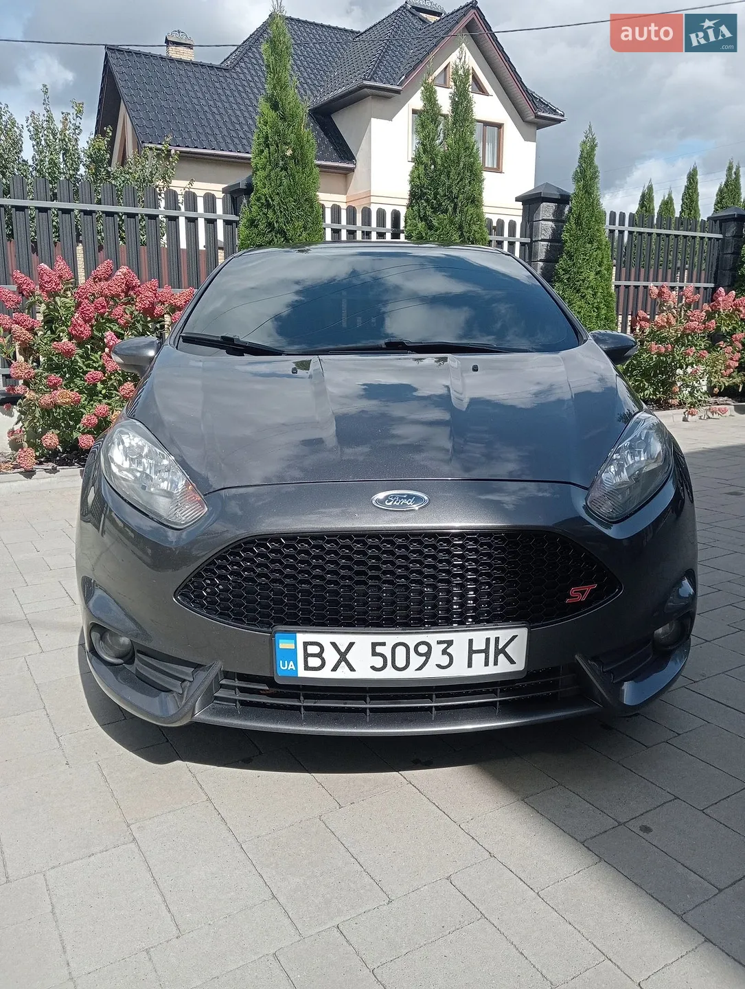 2018 Ford Fiesta - фото 1