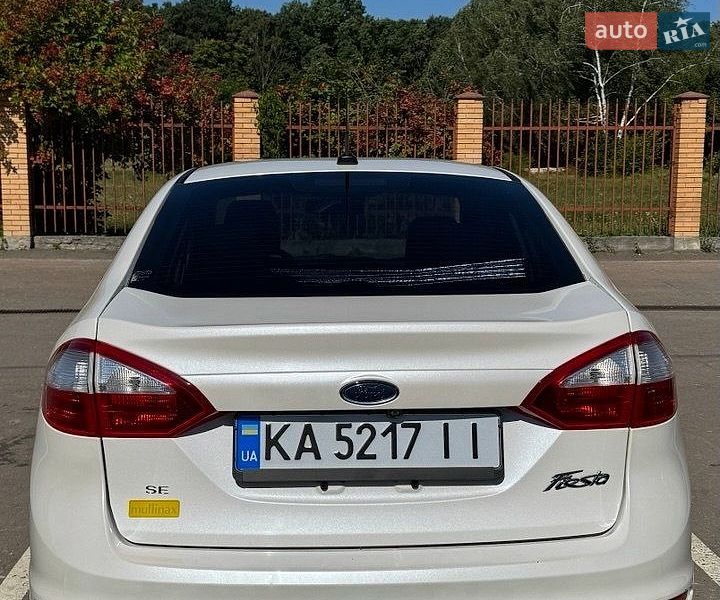 Седан Ford Fiesta 2018 в Киеве