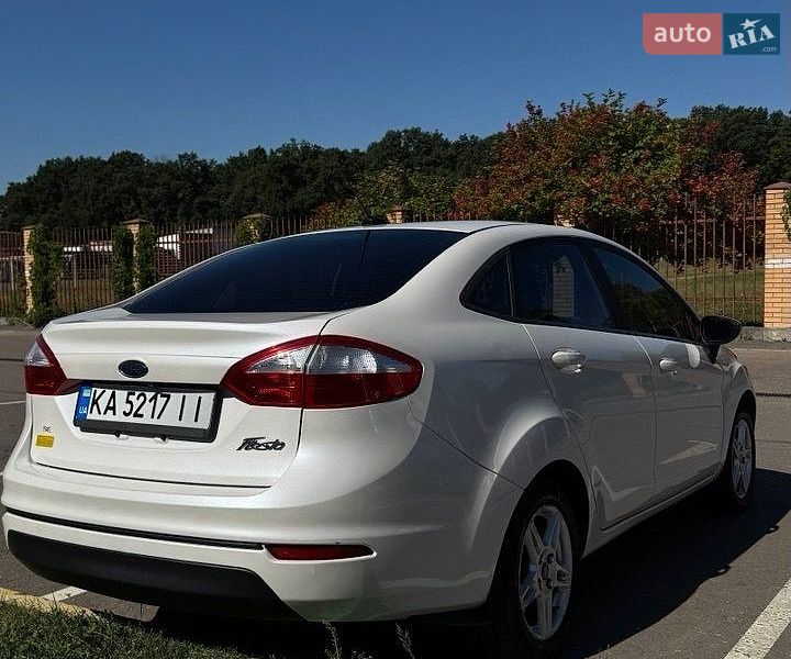 Седан Ford Fiesta 2018 в Киеве