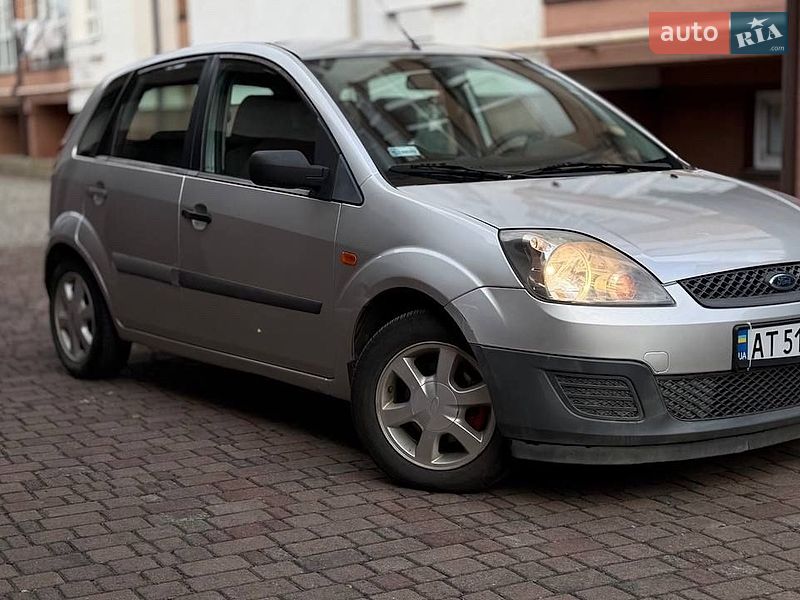 Хетчбек Ford Fiesta 2006 в Івано-Франківську