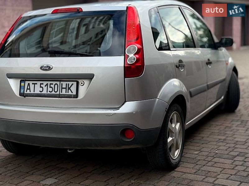 Хетчбек Ford Fiesta 2006 в Івано-Франківську