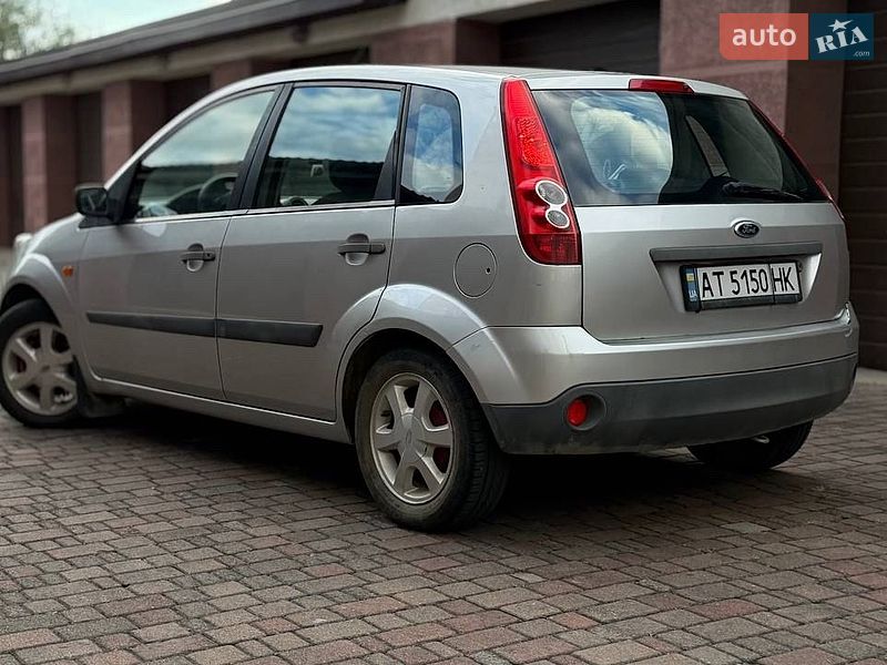 Хетчбек Ford Fiesta 2006 в Івано-Франківську