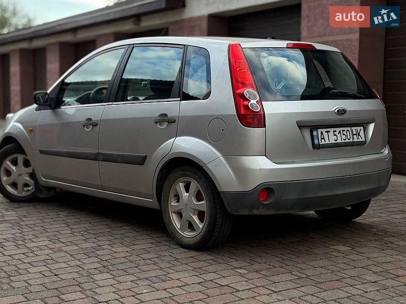 Хетчбек Ford Fiesta 2006 в Івано-Франківську