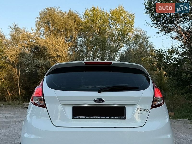 Хэтчбек Ford Fiesta 2013 в Днепре