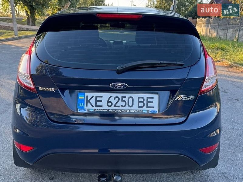 Хэтчбек Ford Fiesta 2016 в Днепре