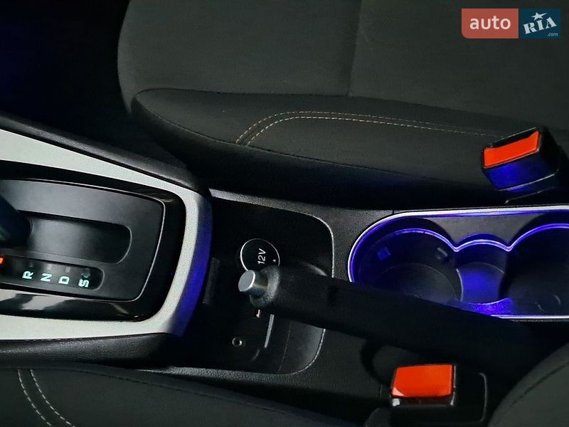 Седан Ford Fiesta 2016 в Івано-Франківську