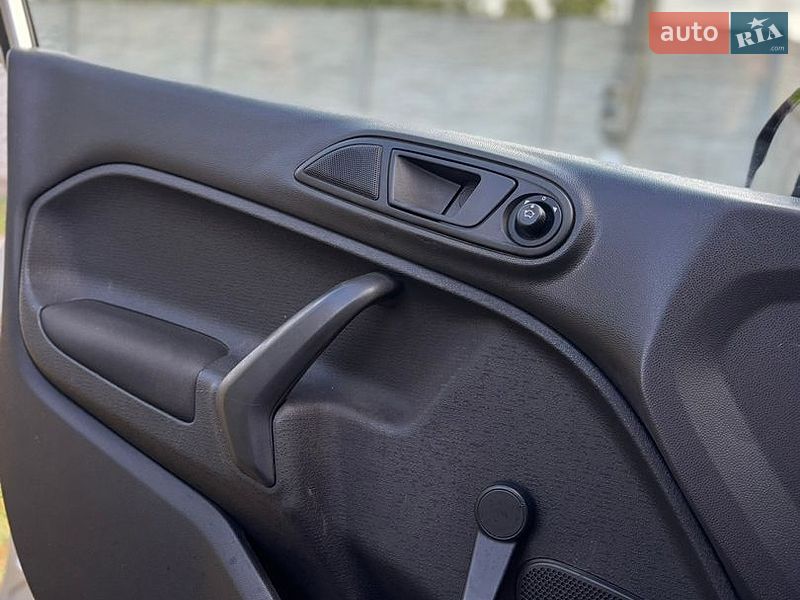 Седан Ford Fiesta 2018 в Харькове фото 12 Седан Ford Fiesta 2018 в Харькове