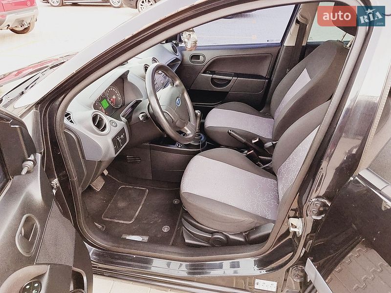 Хетчбек Ford Fiesta 2008 в Києві