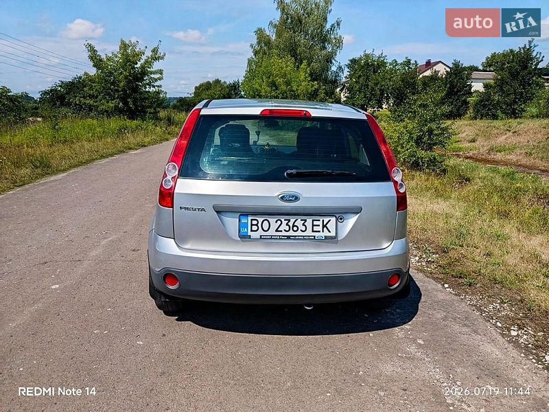 Хэтчбек Ford Fiesta 2007 в Ровно