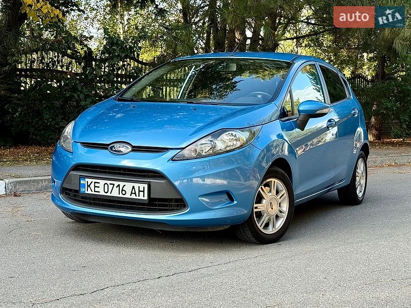 Хэтчбек Ford Fiesta 2010 в Днепре